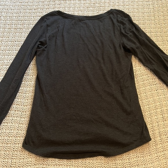 Nike long sleeve - Picture 4 of 4